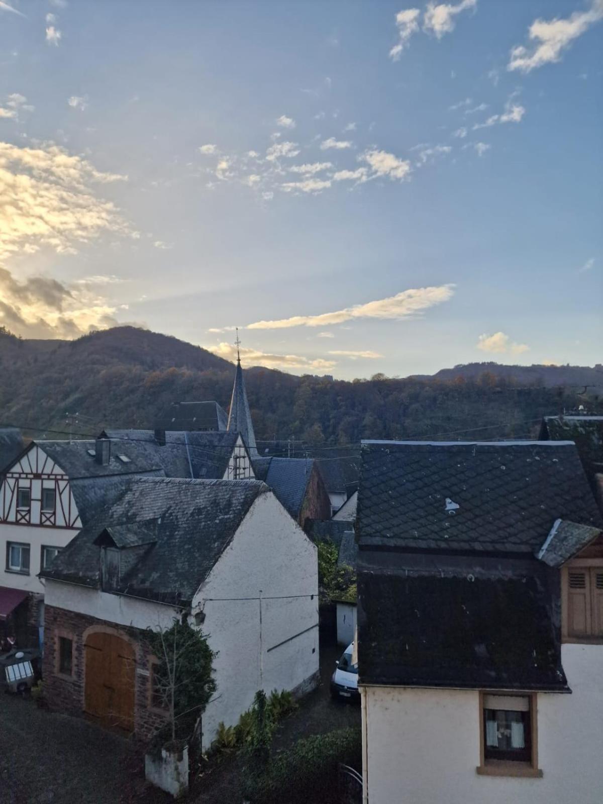 Appartement Gaestehaus Eulenkoepfchen à Neef Extérieur photo